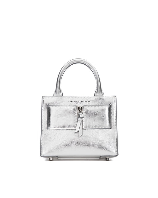 Front of Kuei Bag in silver crinkle leather with silver and leather zipper 